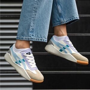 De Florence DF Cloudea Sneakers Women Size 40 8.5/9 NWOB